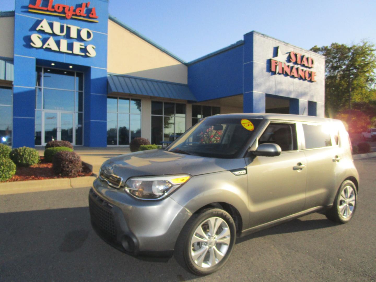 2015 GRAY /Gray / Cloth Kia Soul + (KNDJP3A54F7) with an 2.0L L4 DOHC 16V engine, 6-Speed Automatic transmission, located at 1814 Albert Pike Road, Hot Springs, AR, 71913, (501) 623-1717, 34.494228, -93.094070 - Photo#1