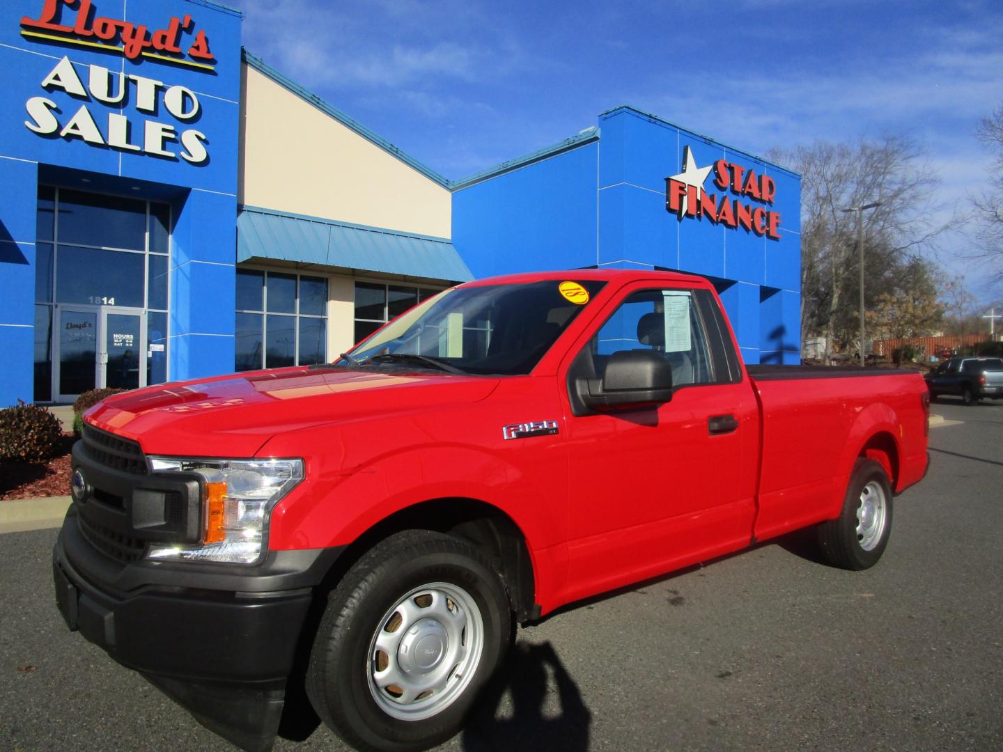 2018 RED /Black / Cloth Ford F-150 XL 8-ft. Bed 2WD (1FTMF1CB1JK) with an 3.3L V6 DOHC 24V engine, 6A transmission, located at 1814 Albert Pike Road, Hot Springs, AR, 71913, (501) 623-1717, 34.494228, -93.094070 - Photo#1