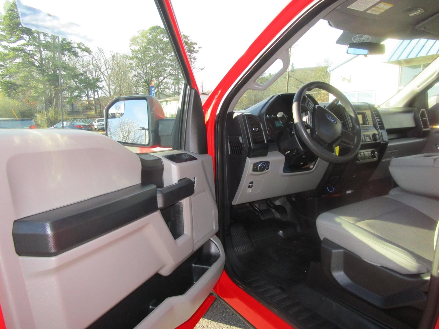 2018 RED /Black / Cloth Ford F-150 XL 8-ft. Bed 2WD (1FTMF1CB1JK) with an 3.3L V6 DOHC 24V engine, 6A transmission, located at 1814 Albert Pike Road, Hot Springs, AR, 71913, (501) 623-1717, 34.494228, -93.094070 - Photo#5