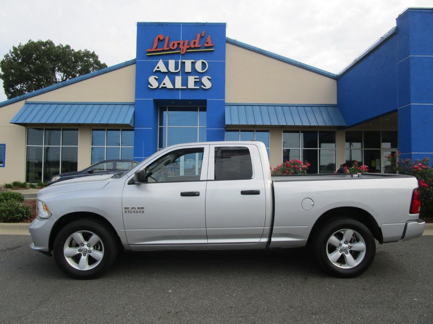 2014 SILVER /Gray / Cloth RAM 1500 Tradesman Quad Cab 2WD (1C6RR6FG9ES) with an 3.6L V6 DOHC 24V FFV engine, 6-Speed Automatic transmission, located at 1814 Albert Pike Road, Hot Springs, AR, 71913, (501) 623-1717, 34.494228, -93.094070 - LESS THAN 100,000 MILES! 3.6L V6. EXTENDED CAB. - Photo#0