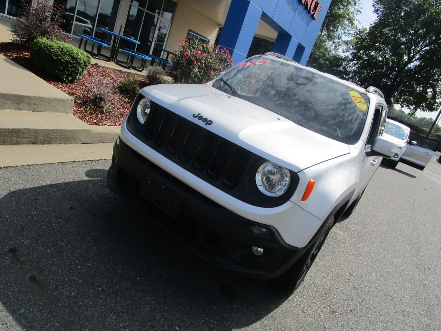 2018 SILVER /Black / Leather Jeep Renegade Latitude 4WD (ZACCJBBB3JP) with an 2.4L L4 DOHC 16V engine, 6M transmission, located at 1814 Albert Pike Road, Hot Springs, AR, 71913, (501) 623-1717, 34.494228, -93.094070 - Photo#0