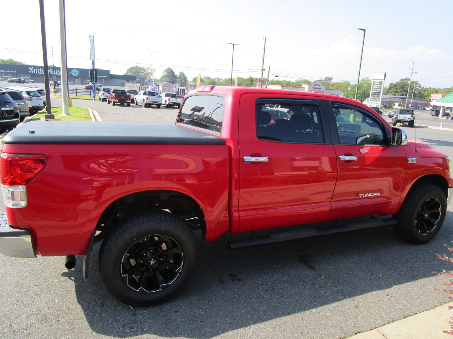 2013 RED Toyota Tundra Tundra-Grade CrewMax 5.7L FFV 4WD (5TFDW5F1XDX) with an 5.7L V8 DOHC 32V FFV engine, 6-Speed Automatic Overdrive transmission, located at 1814 Albert Pike Road, Hot Springs, AR, 71913, (501) 623-1717, 34.494228, -93.094070 - Photo#6