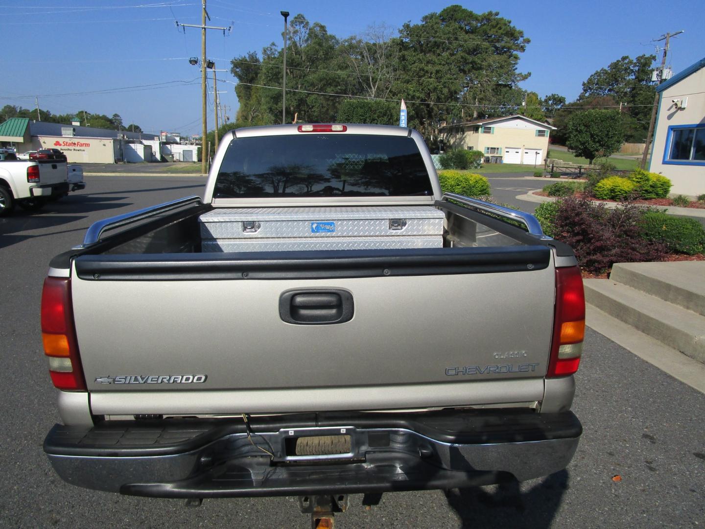 2002 TAN Chevrolet Silverado 1500 Ext. Cab Long Bed 2WD (2GCEC19W821) with an 4.3L V6 OHV 12V engine, 4-Speed Automatic Overdrive transmission, located at 1814 Albert Pike Road, Hot Springs, AR, 71913, (501) 623-1717, 34.494228, -93.094070 - Photo#5