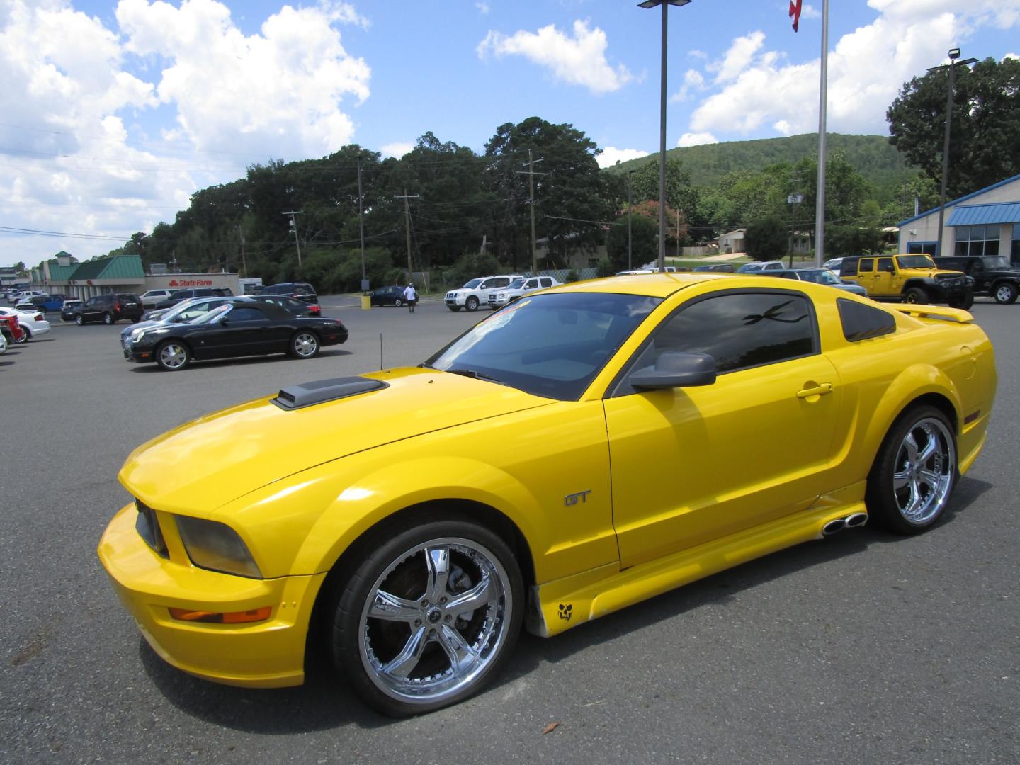 2006 Yellow /Black / Leather Ford Mustang GT Deluxe Coupe (1ZVFT82HX65) with an 4.6L V8 SOHC 24V engine, located at 1814 Albert Pike Road, Hot Springs, AR, 71913, (501) 623-1717, 34.494228, -93.094070 - GT! SHALL WE SAY ANYMORE? - Photo#4