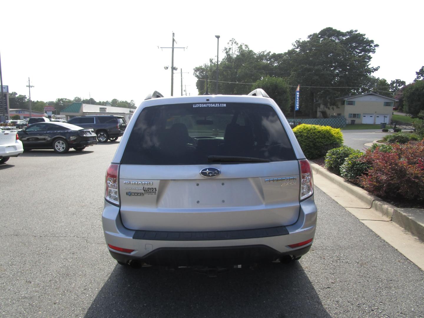 2013 SILVER /Black / Leather Subaru Forester 2.5X Limited (JF2SHAEC7DH) with an 2.5L H4 SOHC 16V engine, Continuously Variable Transmission transmission, located at 1814 Albert Pike Road, Hot Springs, AR, 71913, (501) 623-1717, 34.494228, -93.094070 - Photo#3