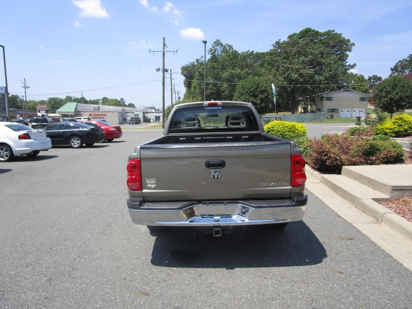 2006 GOLD /Tan / Cloth Dodge Dakota SLT Quad Cab 2WD (1D7HE48N16S) with an 4.7L V8 SOHC 16V engine, located at 1814 Albert Pike Road, Hot Springs, AR, 71913, (501) 623-1717, 34.494228, -93.094070 - 2006 Dodge Dakota SLT Quad Cab. 4.7L V8 F OHV. Rear Wheel Drive. - Photo#3