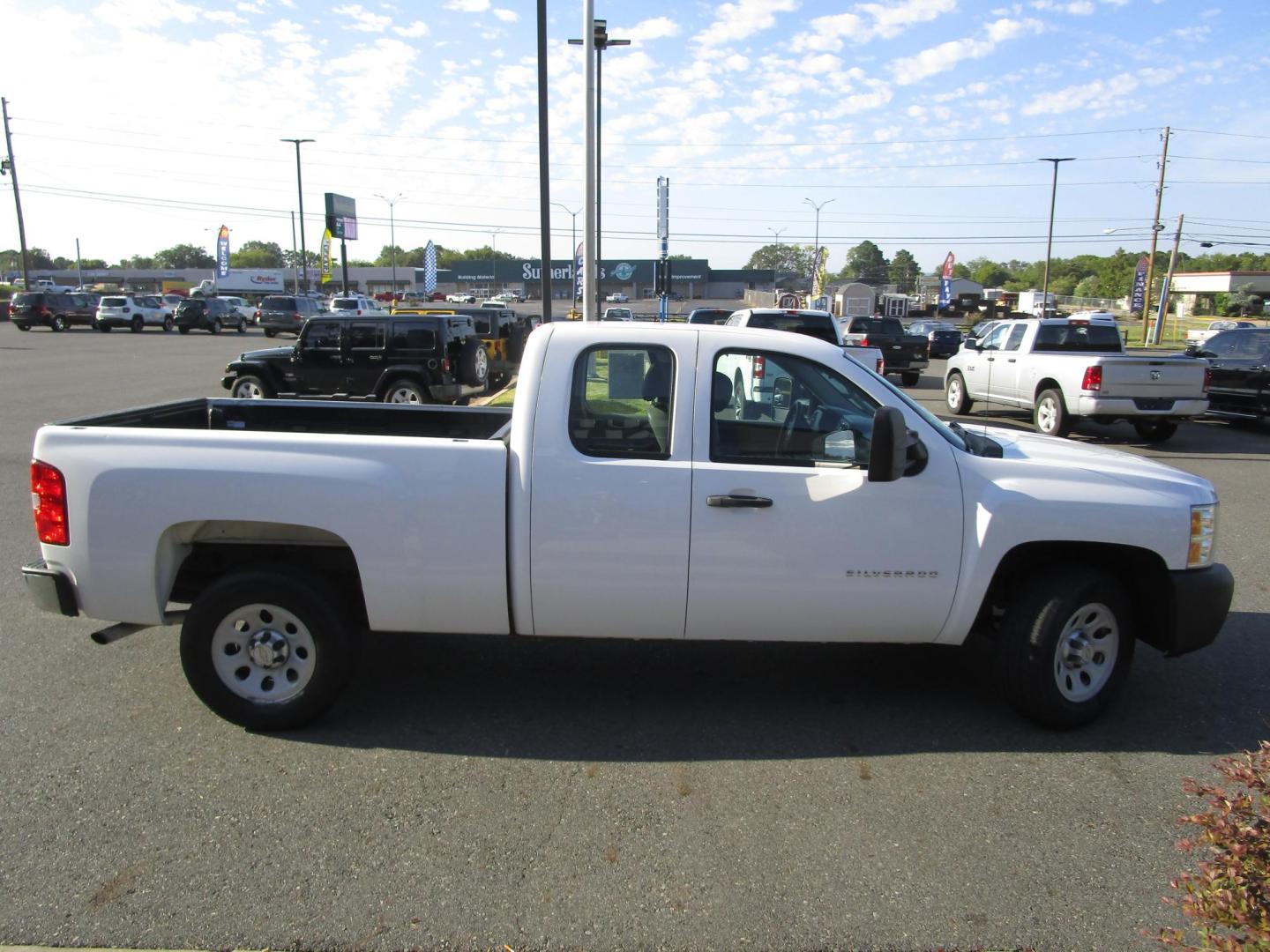 2012 WHITE /GRAY LEATHER Chevrolet Silverado 1500 Work Truck Ext. Cab 2WD (1GCRCPEA8CZ) with an 4.8L V8 OHV 16V engine, 4-Speed Automatic transmission, located at 1814 Albert Pike Road, Hot Springs, AR, 71913, (501) 623-1717, 34.494228, -93.094070 - This is a One Owner 2012 Chevy Silverado 1500 Work Truck, 4 door Extended cab. It has a 4.8L V8 F OHV 16V 4 speed Automatic Transmission and Rear Wheel Drive. This truck is in great shape. No accidents or damage reported to Carfax. - Photo#2