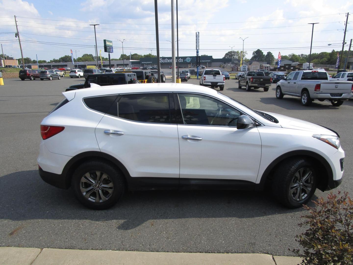 2014 WHITE /Black / Leather Hyundai Santa Fe Sport 2.4 AWD (5XYZTDLB1EG) with an 2.4L L4 DOHC 16V engine, 6-Speed Automatic transmission, located at 1814 Albert Pike Road, Hot Springs, AR, 71913, (501) 623-1717, 34.494228, -93.094070 - Photo#2