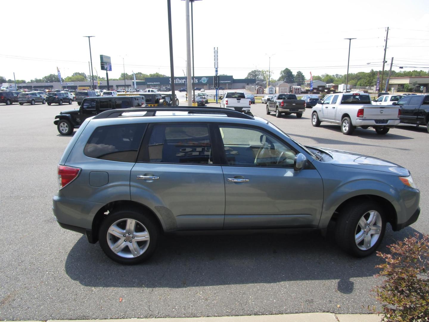 2010 Green /Gray / Cloth Subaru Forester 2.5X Premium (JF2SH6CC9AH) with an 2.5L H4 SOHC 16V engine, 4-Speed Automatic transmission, located at 1814 Albert Pike Road, Hot Springs, AR, 71913, (501) 623-1717, 34.494228, -93.094070 - One Owner. 2010 Subaru Forester is in great condition. Runs and drives great. It is a 4 door wagon. 2.5L H4 F SOHC 16V 4 Speed Automatic. Takes Gas. And is All Wheel Drivve. - Photo#2