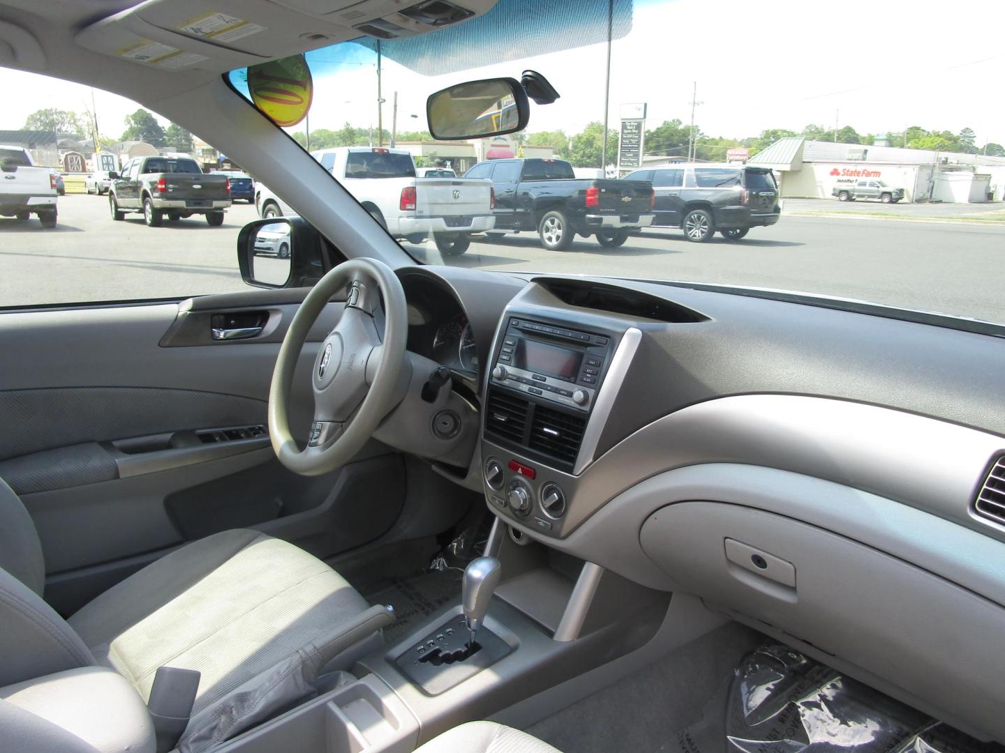 2010 Green /Gray / Cloth Subaru Forester 2.5X Premium (JF2SH6CC9AH) with an 2.5L H4 SOHC 16V engine, 4-Speed Automatic transmission, located at 1814 Albert Pike Road, Hot Springs, AR, 71913, (501) 623-1717, 34.494228, -93.094070 - One Owner. 2010 Subaru Forester is in great condition. Runs and drives great. It is a 4 door wagon. 2.5L H4 F SOHC 16V 4 Speed Automatic. Takes Gas. And is All Wheel Drivve. - Photo#7