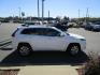 2017 WHITE /IVORY Jeep Cherokee Overland 4WD (1C4PJMJS6HW) with an 3.2L V6 DOHC 24V engine, 9A transmission, located at 1814 Albert Pike Road, Hot Springs, AR, 71913, (501) 623-1717, 34.494228, -93.094070 - ONE OWNER! REAR BACK-UP CAMERA. PARKSENSE REAR PARK ASSIST SYSTEM. BLIND SPOT AND CROSS PATH DETECTION. KEYLESS ENTER-N-GO/ PASSIVE ENTRY. REMOTE START. UCONNECT 8.4 NAVIGATION. UCONNECT ACCESS. CLUSTER 7.0 INCH TFT COLOR DISPLAY. HD RADIO. FOG AND CORNER LAMPS. POWER LIFTGATE. EXTERIOR MIRRORS WITH - Photo#2