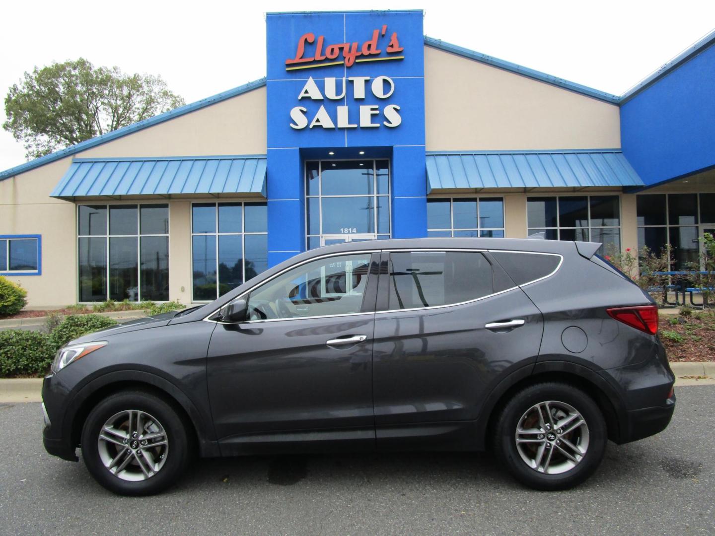 2017 Grey Hyundai Santa Fe Sport 2.4 FWD (5XYZT3LB3HG) with an 2.4L L4 DOHC 16V engine, 6A transmission, located at 1814 Albert Pike Road, Hot Springs, AR, 71913, (501) 623-1717, 34.494228, -93.094070 - 2017 Hyundai Santa Fe Sport 2.4L I4 F DOHC 1 16V Gasoline Front Wheel Drive - Photo#0