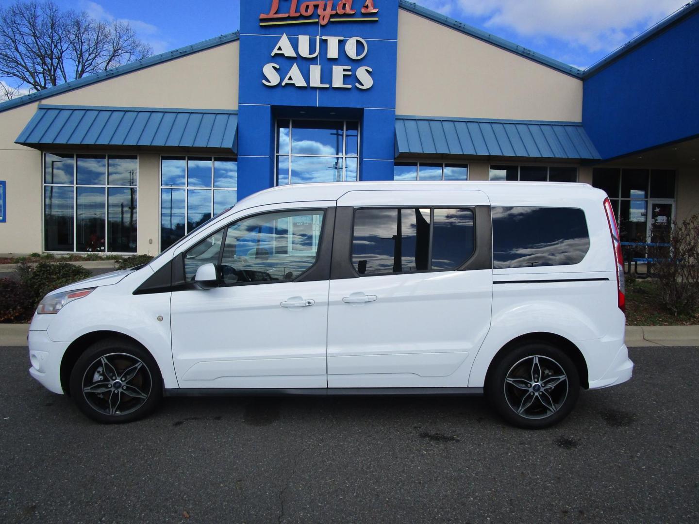 2017 WHITE /Stone Ford Transit Connect Wagon Titanium w/Rear Liftgate LWB (NM0GE9G71H1) with an 2.5L L4 DOHC 16V engine, 6A transmission, located at 1814 Albert Pike Road, Hot Springs, AR, 71913, (501) 623-1717, 34.494228, -93.094070 - 2017 Ford Transit Connect Titanium 7 Passenger 2.5L DOHC Engine 6 Speed Automatic Transaxle W O/D. Exterior Features: Auto Halogen Headlamps. Dual Sliding Side Doors. Liftgate with Fixed Glass. Fog Lamps. Integrated Spotter Mirrors. Power Adjust/Heated/Fold Exterior Mirrors. Rain Sensing Wipers - Photo#0