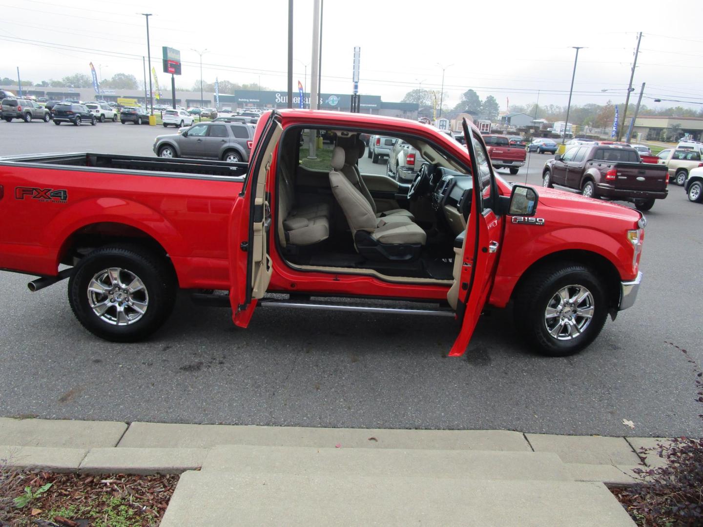 2015 RED /TAN Ford F-150 Lariat SuperCab 6.5-ft. Bed 4WD (1FTFX1EF7FK) with an 5.0L V8 engine, 6-Speed Automatic transmission, located at 1814 Albert Pike Road, Hot Springs, AR, 71913, (501) 623-1717, 34.494228, -93.094070 - Photo#3