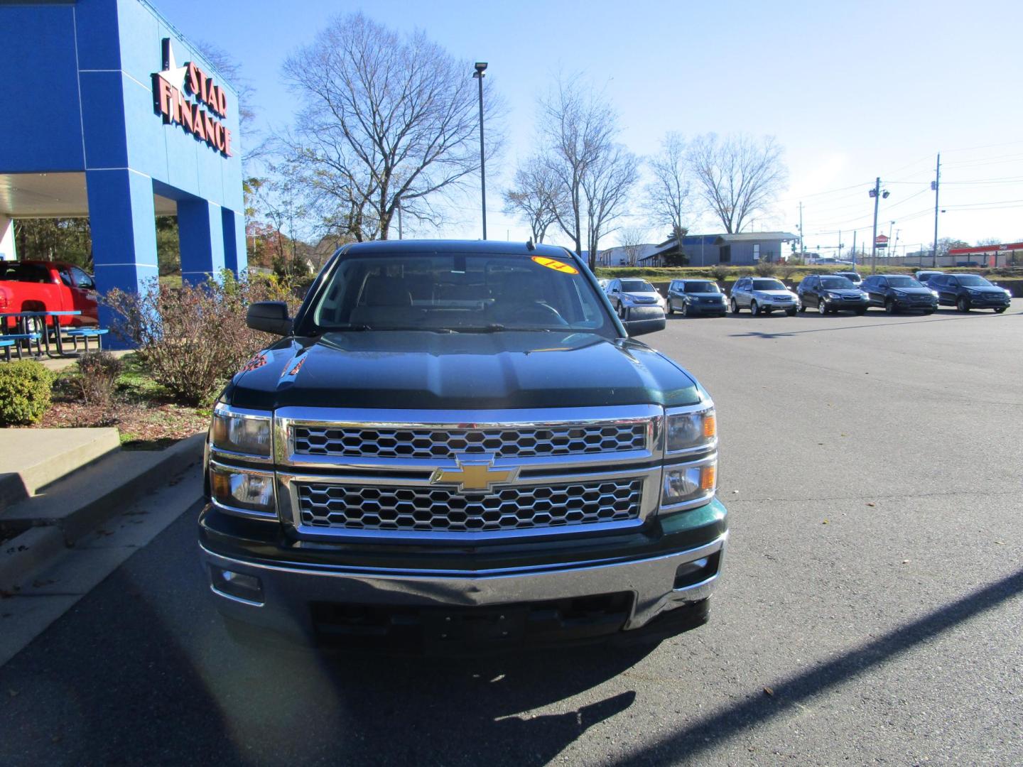 2014 Green Chevrolet Silverado 1500 1LT Double Cab 4WD (1GCVKREC1EZ) with an 5.3L V8 OHV 16V engine, 6-Speed Automatic transmission, located at 1814 Albert Pike Road, Hot Springs, AR, 71913, (501) 623-1717, 34.494228, -93.094070 - Photo#1