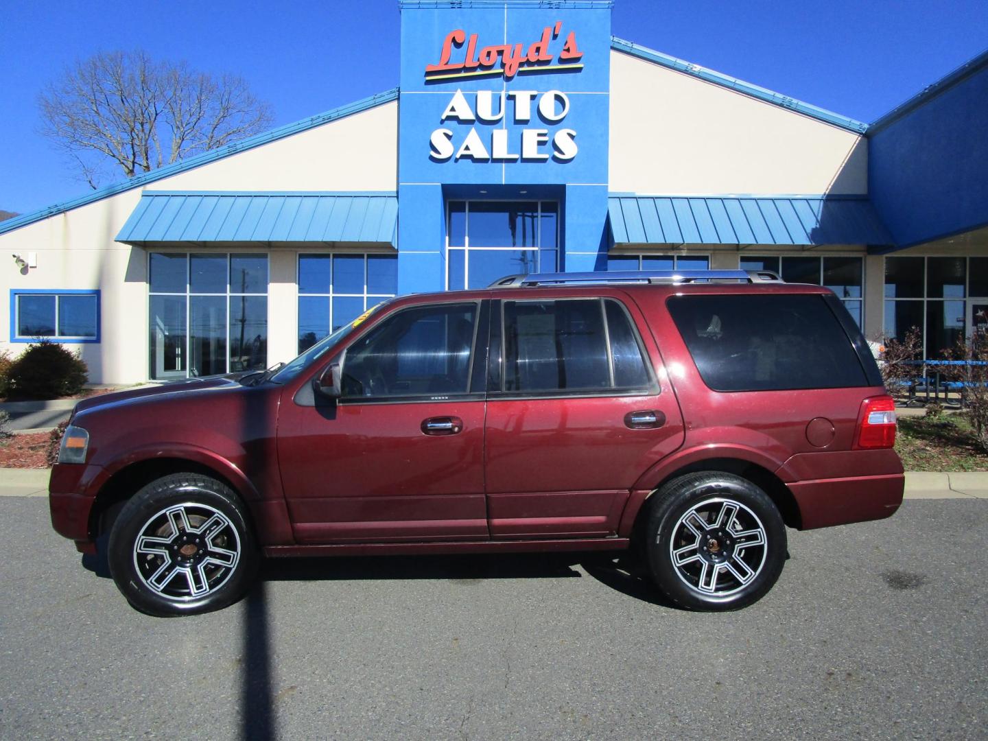 2010 MAROON /Tan / Leather Ford Expedition Limited 2WD (1FMJU1K52AE) with an 5.4L V8 SOHC 16V engine, 6-Speed Automatic transmission, located at 1814 Albert Pike Road, Hot Springs, AR, 71913, (501) 623-1717, 34.494228, -93.094070 - 3RD ROW SEATING SUNROOF - Photo#0