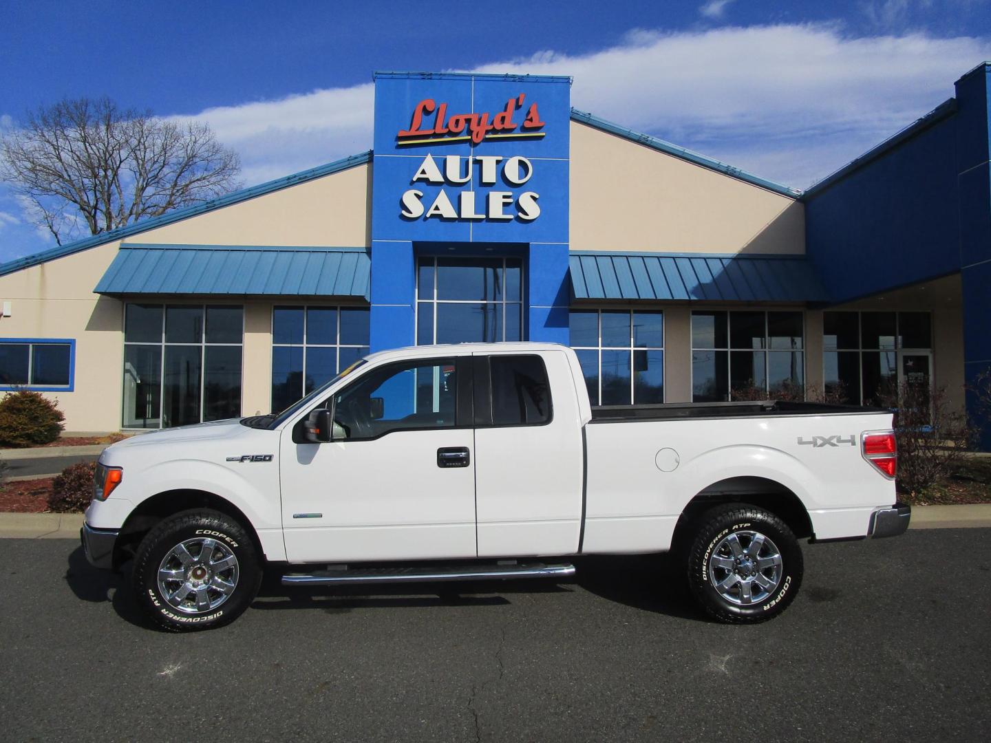 2013 WHITE /Black Ford F-150 XLT SuperCab 6.5-ft. Bed 4WD (1FTFX1ET9DK) with an 3.5L V6 TURBO engine, 6-Speed Automatic transmission, located at 1814 Albert Pike Road, Hot Springs, AR, 71913, (501) 623-1717, 34.494228, -93.094070 - Photo#0