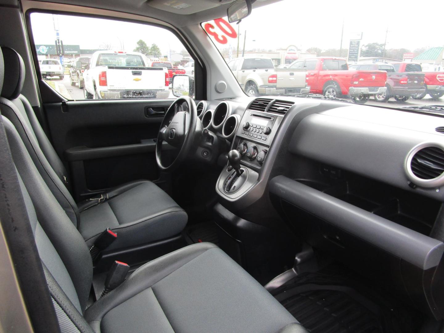 2003 SILVER /BLACK Honda Element EX 2WD (5J6YH18503L) with an 2.4L L4 DOHC 16V engine, Automatic CVT transmission, located at 1814 Albert Pike Road, Hot Springs, AR, 71913, (501) 623-1717, 34.494228, -93.094070 - Photo#5