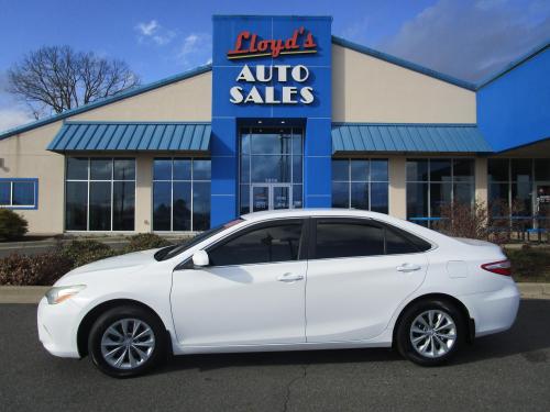 2015 Toyota Camry WHITE